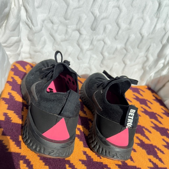 COPY - Nike Epic React Flyknit (be true) - Picture 5 of 8